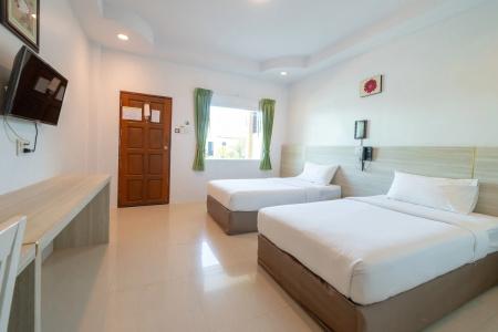 The Green Beach Resort - 46