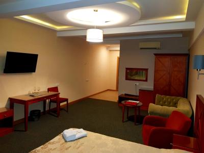 Happy Inn Alpiyskiy - 84