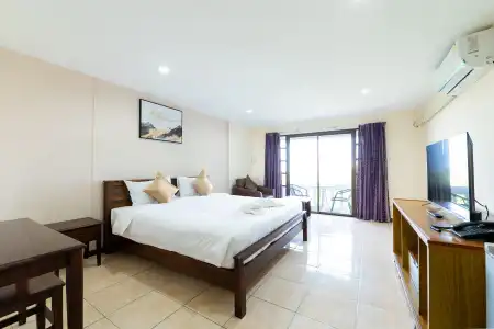 Hillside Resort - 15