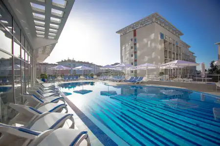 Bridge Resort - 9