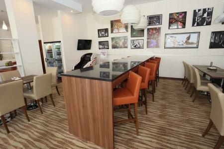 Hampton by Hilton - 19
