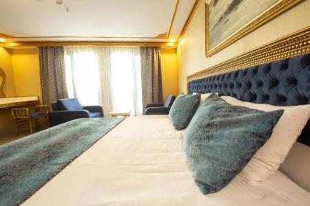 Empire Suite - 30