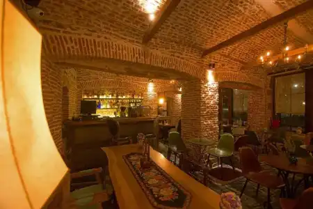 Hani I Pazarit Boutique - 19