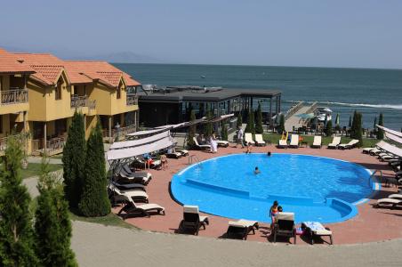 Best Western Bohemian Resort - 2