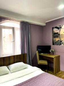 Dcorner - 8