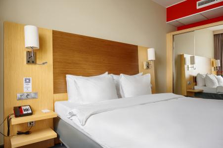 Park Inn by Radisson - 12