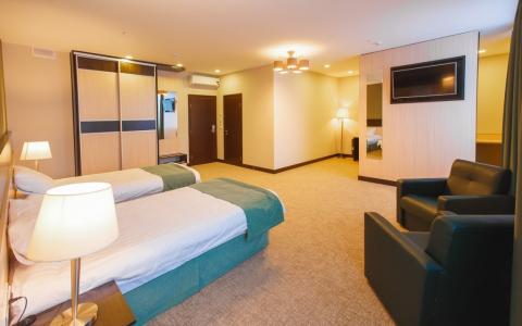 Reston & Spa - 118