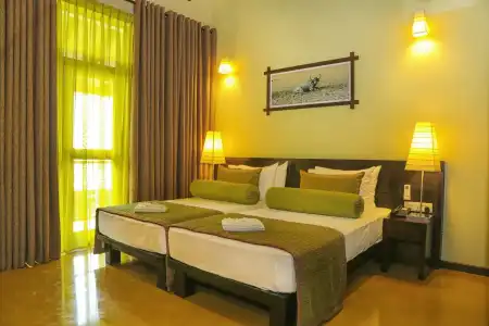 Oak Ray Wild Yala - 1