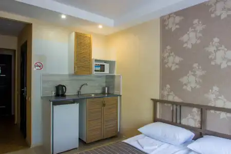 Elle Living Quarters - 12