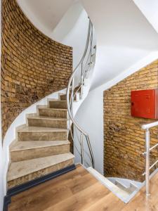 Taksim Trust - 14