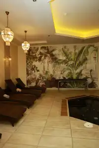 Golden Palace - 3