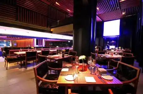 JC Kevin Sathorn Bangkok - 10