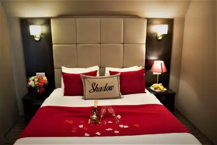 Shadow Boutique & Spa - 16