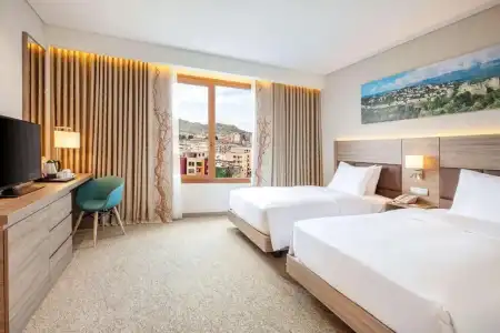 Hilton Garden Inn Tirana - 16