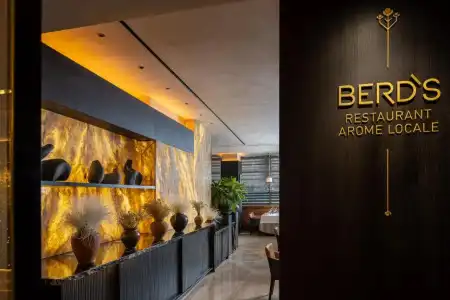 BERD'S - 7