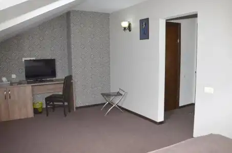 Old Metekhi - 43