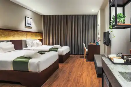 Monivong Clover - 25
