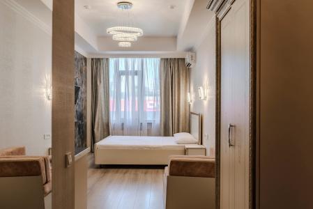 Central Residence - 12