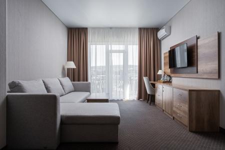 Trianon - 3
