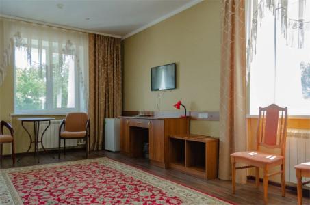 Восток - 2000 - 128