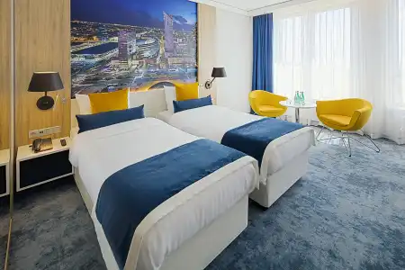 Golden Tulip Warsaw Airport - 8
