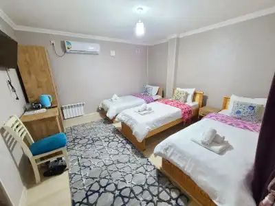 Registan Center Guest House - 40
