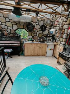 Qilimcha's Guest House - 96