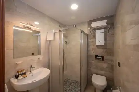 KA & Suites - 8