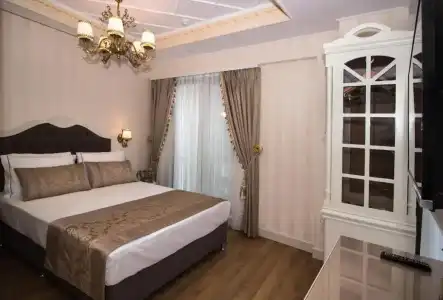 Istanbul Town - 27