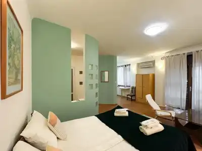 Ris Central Apartments Yerevan - 26