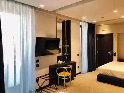 Best Western Plus Plaza Napoli - 81