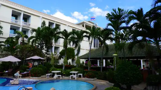Romeo Palace - 19