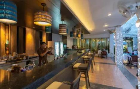 Kantary Bay Phuket - 12