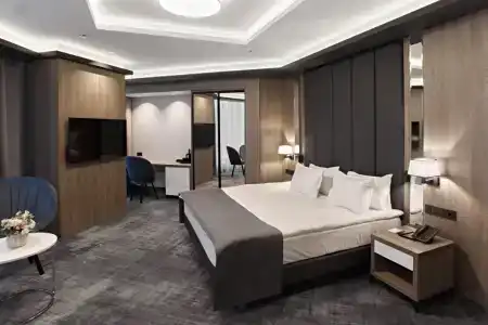 Grand "Megapolis" - 72