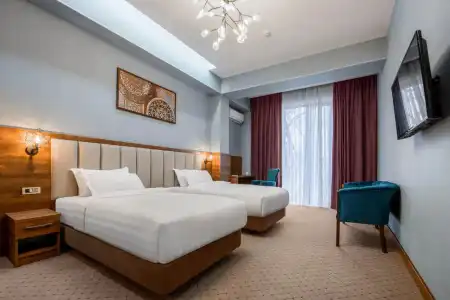 Corner Tashkent - 3
