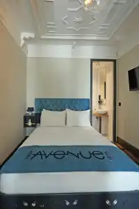 Taksim Avenue - 28