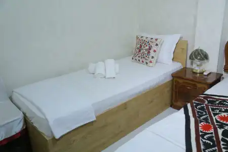 Registan Center Guest House - 80