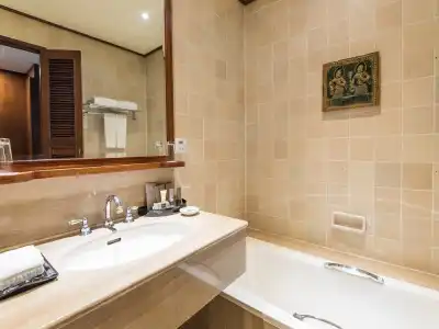 Chatrium Royal Lake Yangon - 165