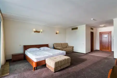 Respect Hall Resort & Spa - 63