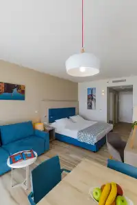 Romana Beach Apartments - 111