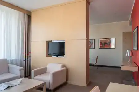 Park Inn by Radisson - 77