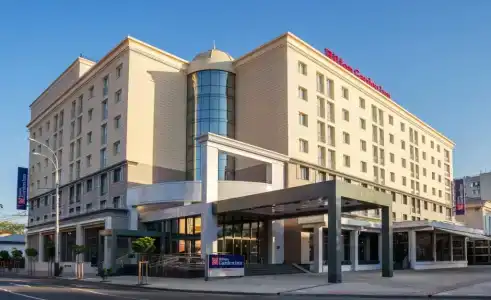 Hilton Garden Inn - 0