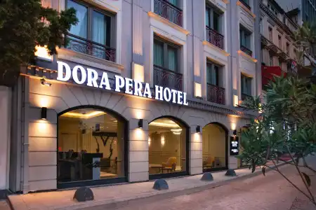 Dora Pera - 0