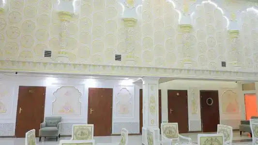 Maqom Plaza - 10