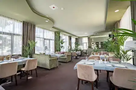 Imperial Palace - 25