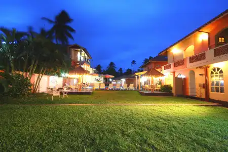 Paradise Holiday Village - 4