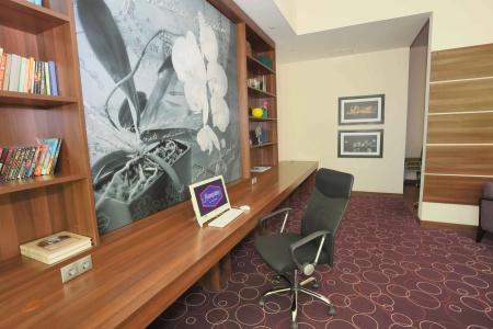 Hampton by Hilton - 22