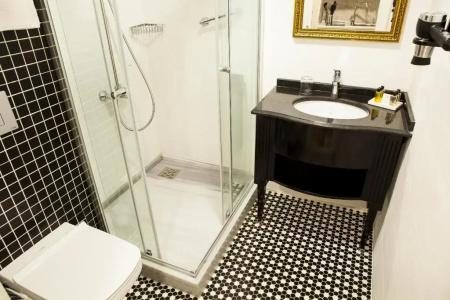Meroddi Pera Flats - 53