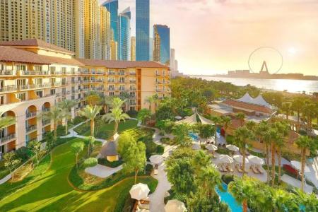 The Ritz-Carlton, - 9