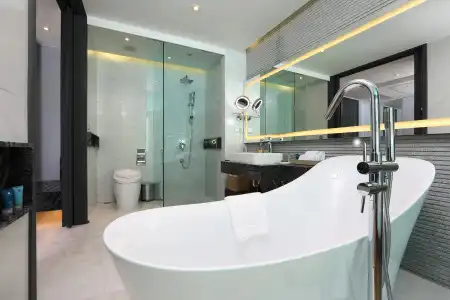 Wyndham Grand Nai Harn Beach Phuket - 56